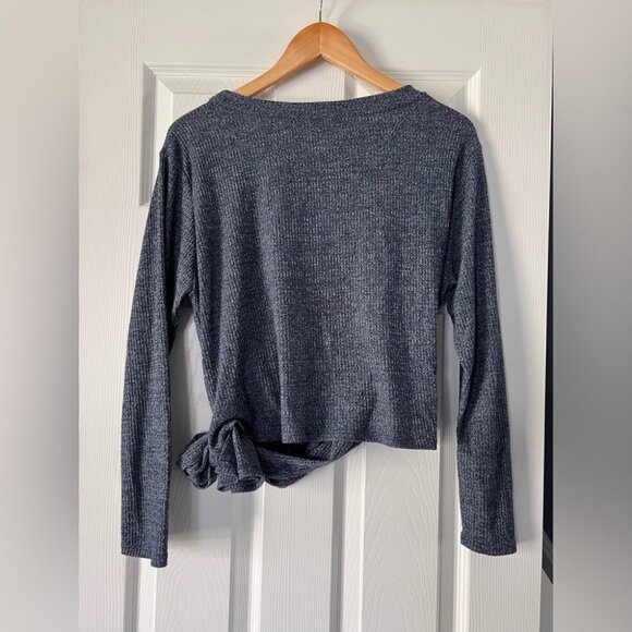 ASTR The Label Gray Ribbed Tie Front Long Sleeve Sweater Top Women’s Medium - Picture 4 of 5